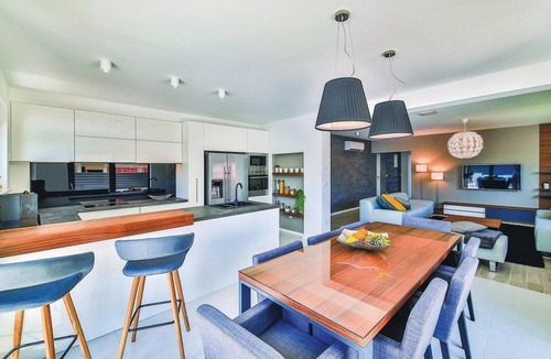 Kastel Novi House | Stunning home in Kastel Novi