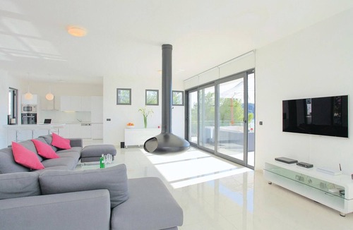 Blato House | Stunning home in Karbuni