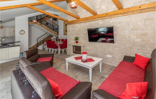 Kremena House | Stunning Home In Klek