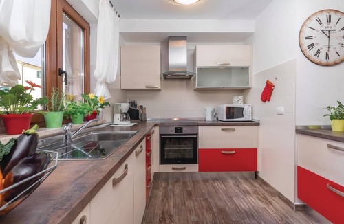 Kunj House | Stunning home in Kunj with sauna