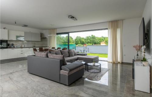 Strmac House | Stunning Home In Labin