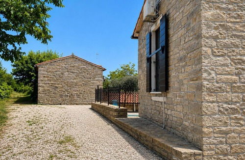 Marusici House | Stunning home in Momjan