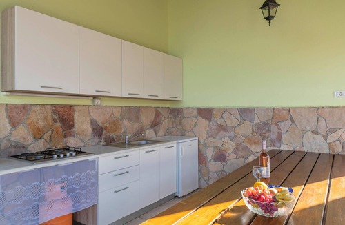 Mali Vareski House | Stunning home in Peruski