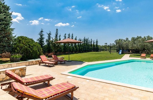 Galizana House | Stunning Home In Pula