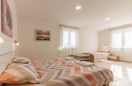 Galizana House | Stunning Home In Pula