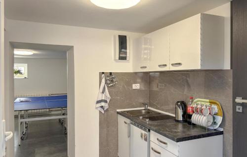 Josipdol House | Stunning Home In Salopeki Modruski With Wifi