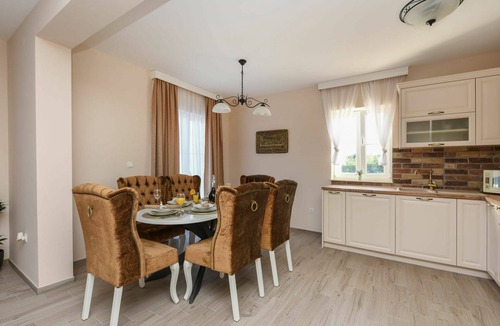 Pridraga House | Stunning private villa for 8 guests with A/C, private pool, WIFI, TV, terrace and pets allowed