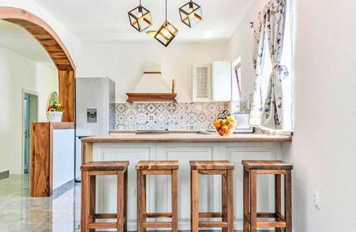 Benkovac House | Stunning private villa with A/C, WIFI, private pool, TV, terrace, pets allowed and panoramic view