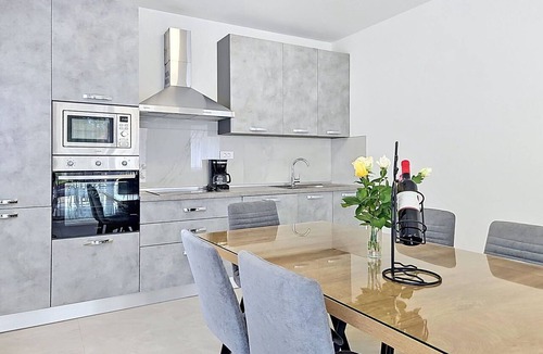 Donji Prolozac House | Stunning private villa for 6 people with A/C, private pool, WIFI, TV, terrace and panoramic view