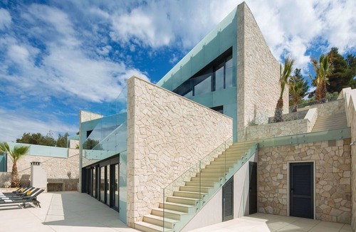 Blato Villa | Stunning private villa for 8 people with private pool, WIFI, A/C, hot tub, TV and terrace
