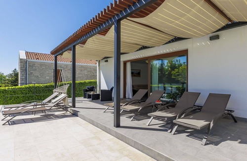 Sveti Petar u Sumi Villa | Stunning private villa for 6 people with A/C, WIFI, private pool, TV, terrace and pets allowed