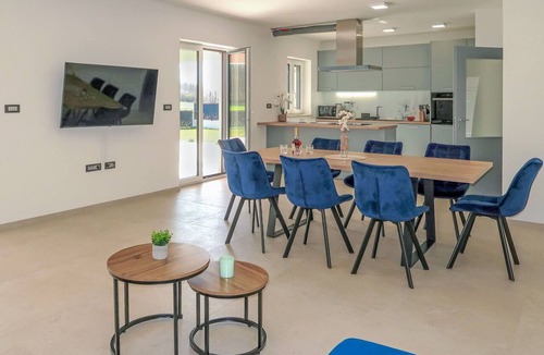 Gracisce House | Stunning private villa for 8 people with A/C, private pool, WIFI, TV and terrace