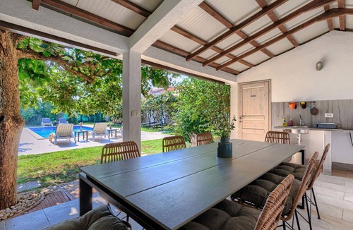 Murine House | Stunning private villa for 14 guests with private pool, A/C, WIFI, TV and terrace