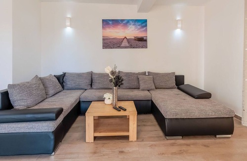 Stankovci House | Stunning private villa for 8 guests with A/C, private pool, WIFI, TV, terrace and parking