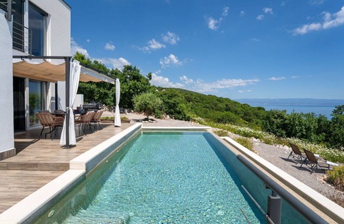 Zagorje House | Stunning private villa for 6 guests with A/C, private pool, WIFI, TV and terrace