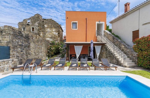 Oprtalj House | Stunning private villa with A/C, private pool, internet, TV, terrace, pets allowed, panoramic view