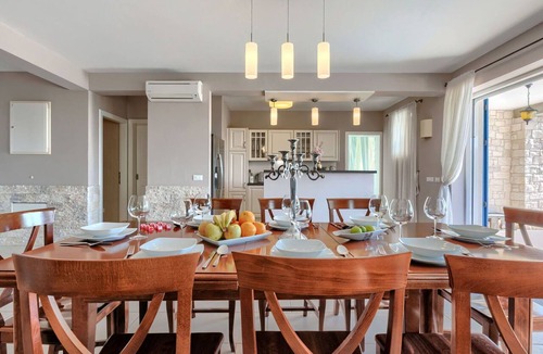 Strpacici Villa | Stunning private villa with WIFI, A/C, hot tub, private pool, TV, terrace and pets allowed