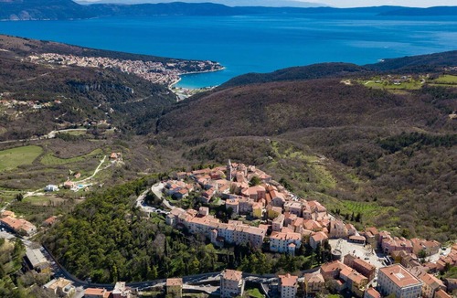 Stanisovi House | Stunning villa for 4 people with A/C, WIFI, TV and terrace