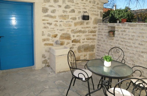 Pridraga House | Stunning villa for 5 people with WIFI, A/C, TV and terrace