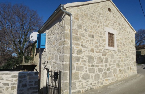 Pridraga House | Stunning villa for 5 people with WIFI, A/C, TV and terrace