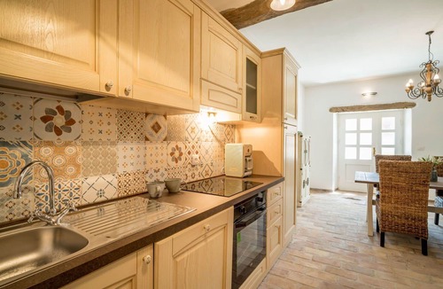 Buzet House | Stunning villa for 6 people with private pool, A/C, WIFI, TV and terrace