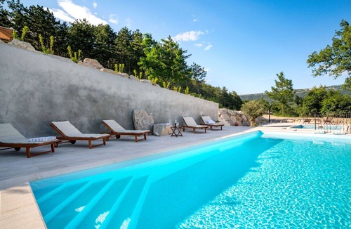 Buzet House | Stunning villa for 6 people with private pool, A/C, WIFI, TV and terrace