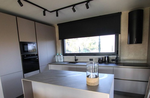 Frata Villa | Stylish 3-BR vacation home with heated pool, close to beaches