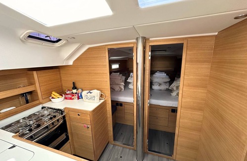 Kastel Gomilica Boat Rental | Sun-Kissed Sailing Adventure in Split, Croatia