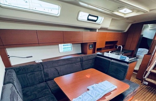 Novi Vinodolski Boat Rental | Sun-Kissed Sailing Adventure in Northern Croatia