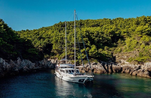 Marina Boat Rental | Sun-Kissed Sailing Adventure in Split-Dalmatia, Croatia