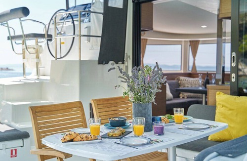 Bacvice Boat Rental | Sun-Kissed Sailing Adventure in Split, Croatia