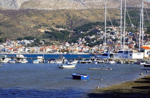 Cove Makarac (Milna) Boat Rental | Sun-Kissed Sailing Adventure in Split-Dalmacia, Croatia