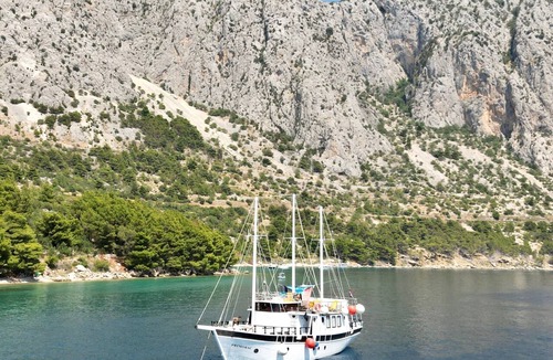 Omis Boat Rental | Sun-Kissed Sailing Adventure in Split-Dalmacia, Croatia