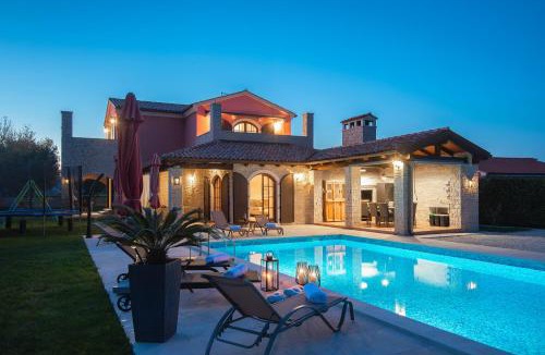 Rebici Villa | Sun-kissed Villa in Rebići
