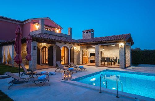 Rebici Villa | Sun-kissed Villa in Rebići