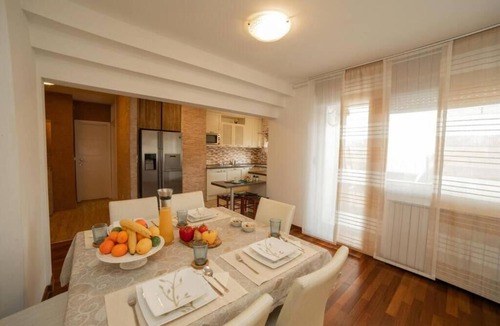 Novi Zagreb Apartment | Sunny day -Arena Zagreb, 2 bathrooms