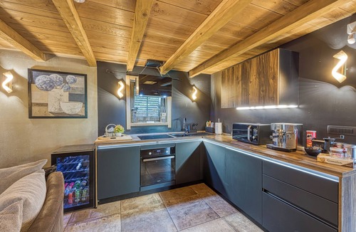 Lasinja House | Swan River House with Sauna & Jacuzzi, Lasinja, Croatia