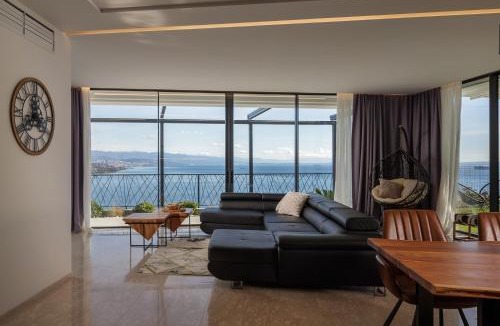 Volosko Apartment | The Flat Opatija - Penthouse with pool, barbecue & more