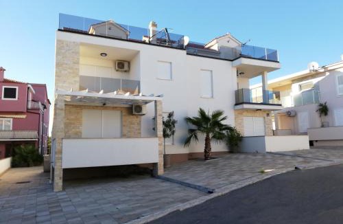 Tribunj Apartment | The Nikolic Suites - Villa Wögenstein