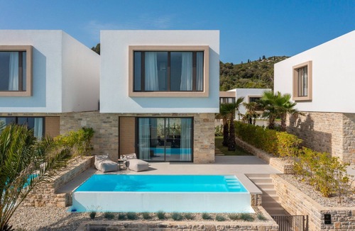 Kraj Villa | The Palms Resort - Villa Beach III