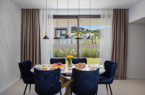 Kraj Villa | The Palms Resort - Villa Beach VI