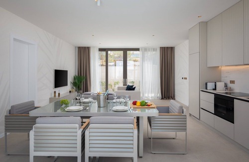 Kraj Villa | The Palms Resort - Villa Dream IV