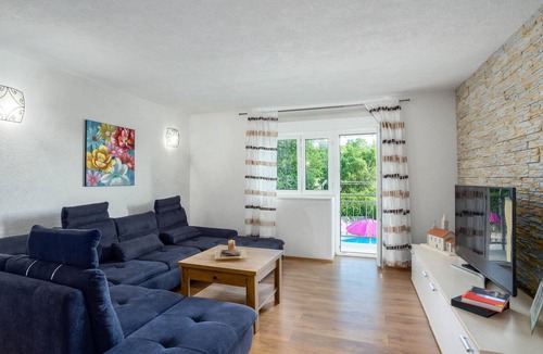 Lovrec House | This spacious vacation home is located on a large plot in the idyllic rural area of Dalmatian Zagora