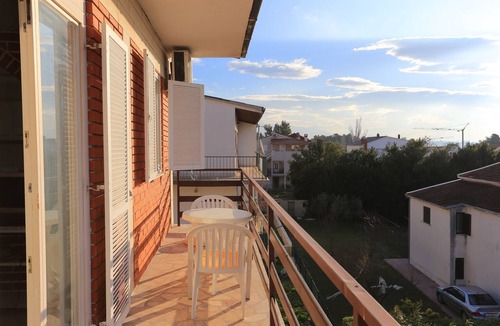 Kastel Stari Apartment | Three bedroom apartment with balcony and sea view Kaštel Stari, Kaštela (A-16344-a)