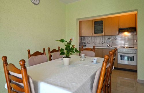 Betina Apartment | Three bedroom apartment with balcony Betina, Murter (A-25424-a)