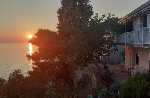 Podaca Apartment | Three bedroom apartment near beach Podaca (Makarska) (A-19078-b)