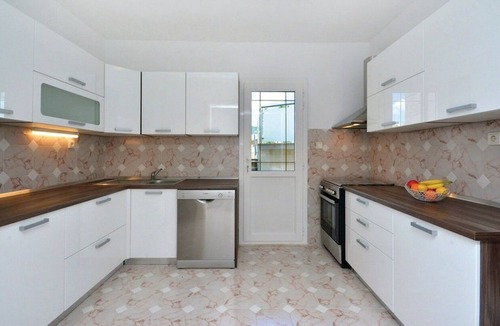 Kamen Apartment | Three bedroom apartment with a swimming pool Stobreč, Split (A-21990-a)