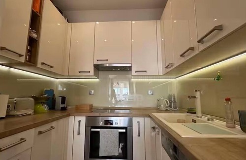 Znjan Apartment | Three bedroom apartment with balcony and sea view Split (A-25945-a)