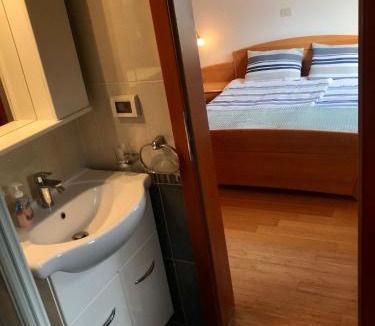 Lovrecica Apartment | Todor Seaside Apartments