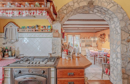 Kras House | Traditional Karst House Rozina/w Garden, Dutovlje, Slovenia